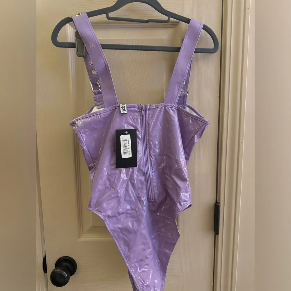 Forplay Costume - Picture 2 of 7